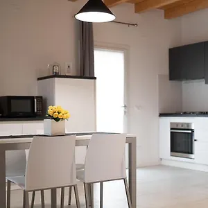 La Casa Di Anna , Domegliara Italia